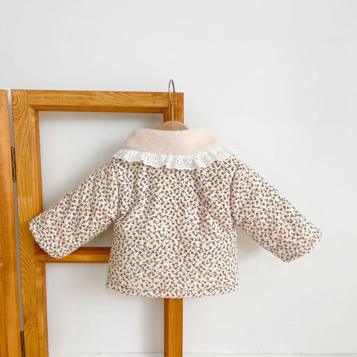 Floral Ruffled Lace Collar Thick Cotton Coat