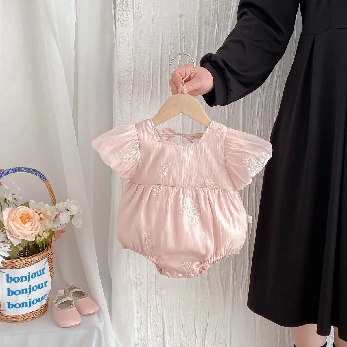 Pink Bubble Sleeve Embroidery Romper