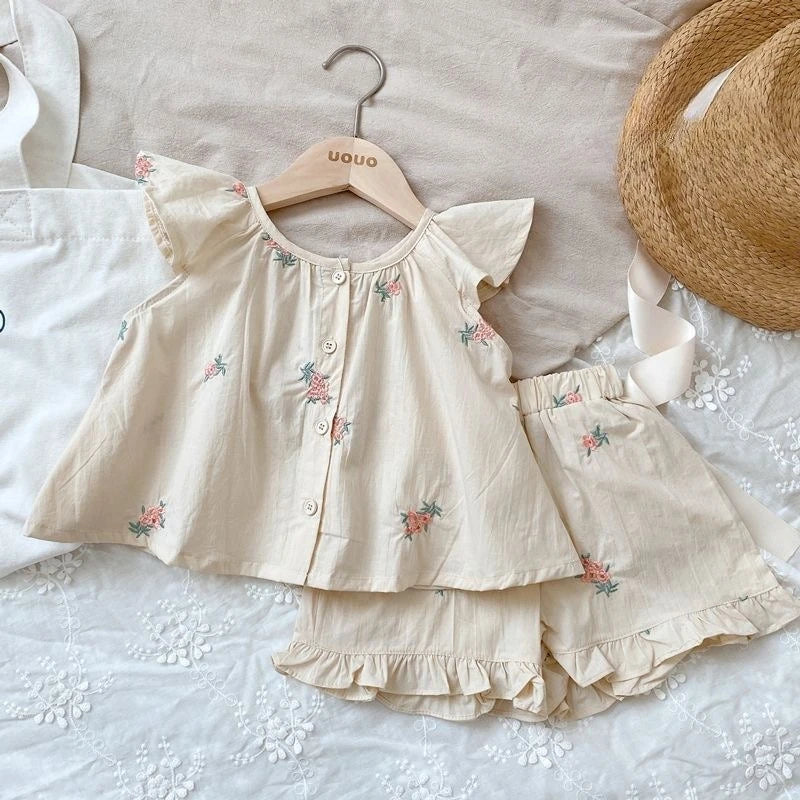 Flying Sleeve Floral Embroidery Set