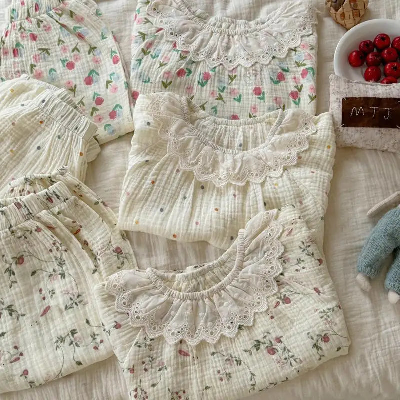 Girls Pattern Lace Set
