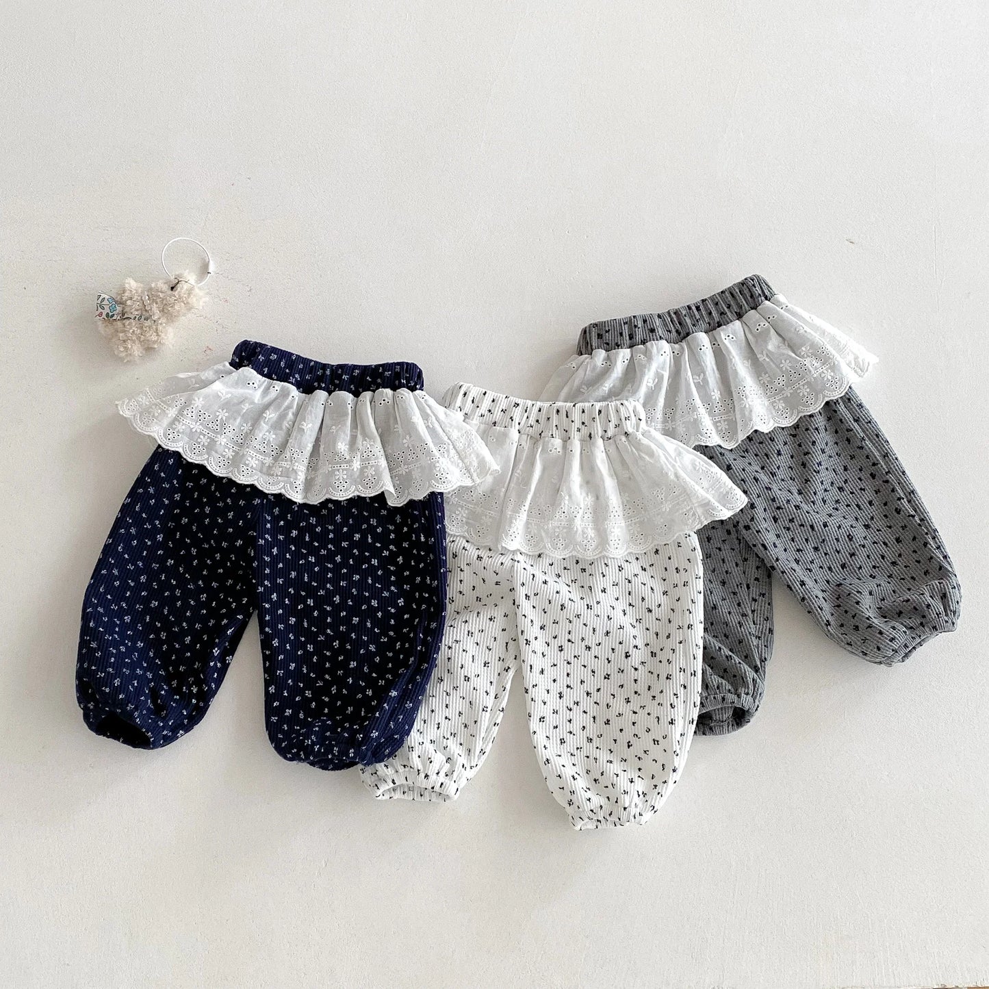 Floral Embroidery Laced Pants