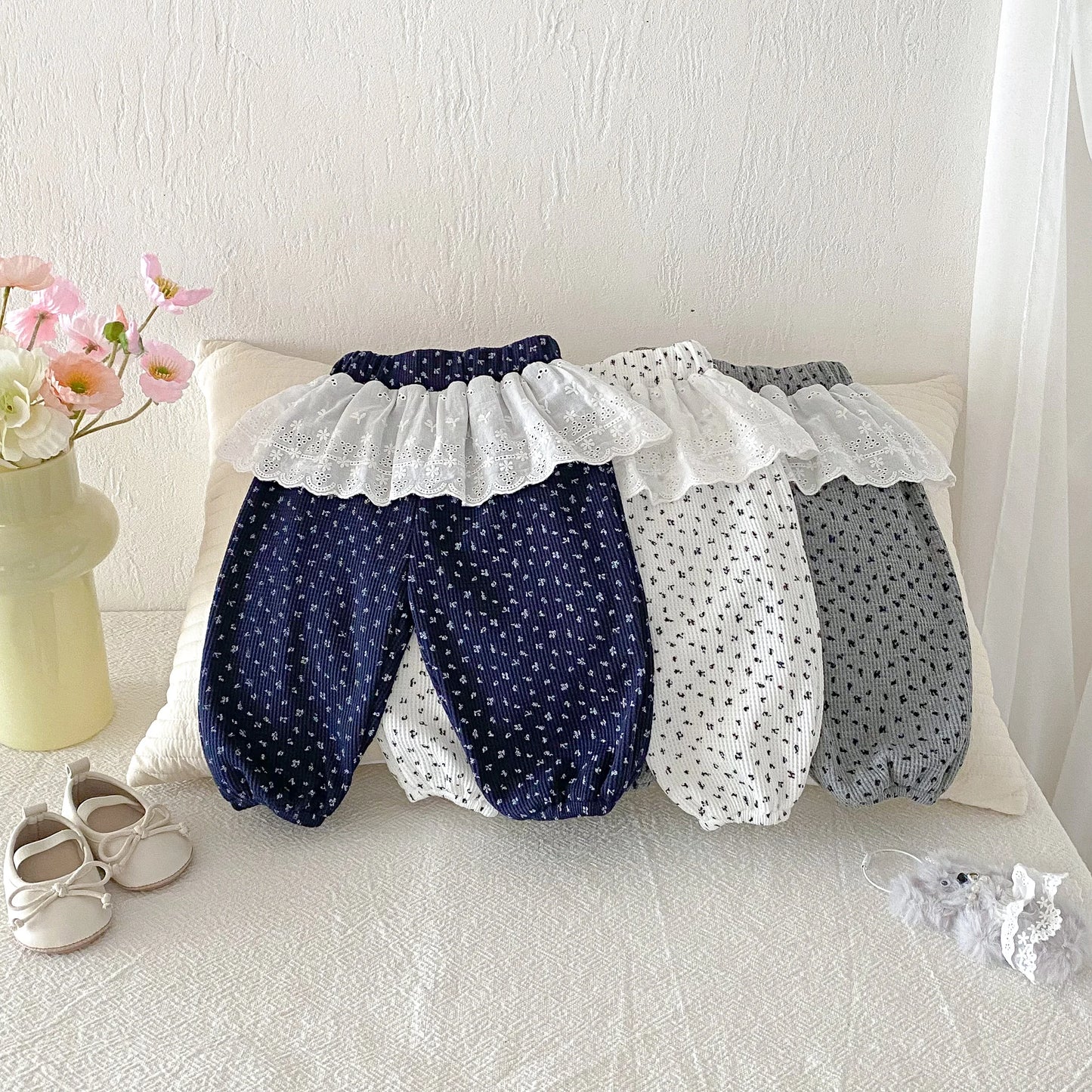 Floral Embroidery Laced Pants