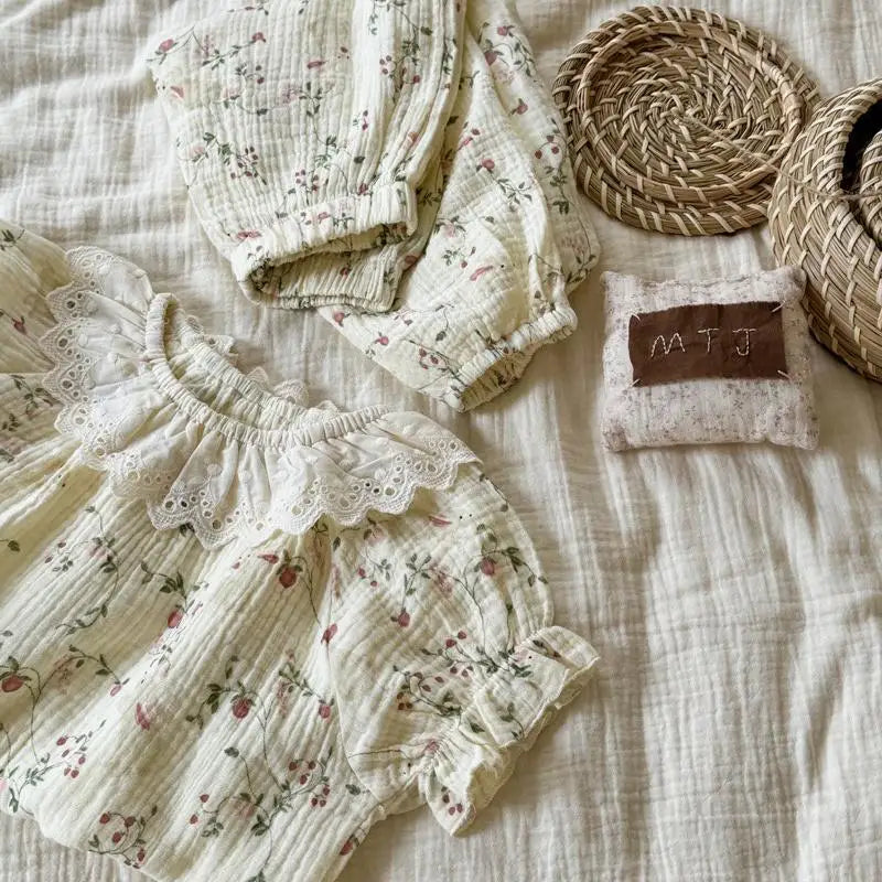 Girls Pattern Lace Set