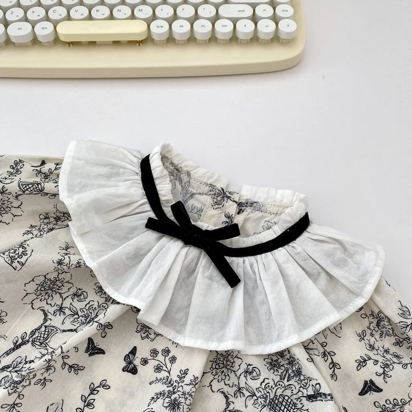 Black Floral Bow Collar Blouse Set