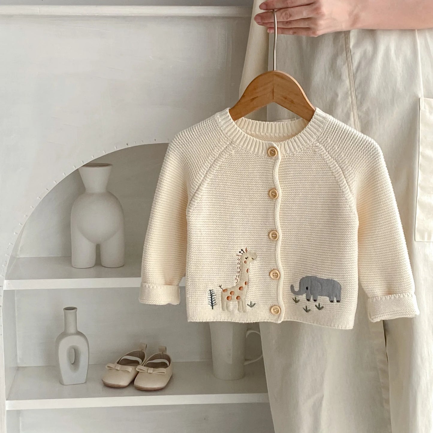 Giraffe Elephant Embroidery Knit Cardigan