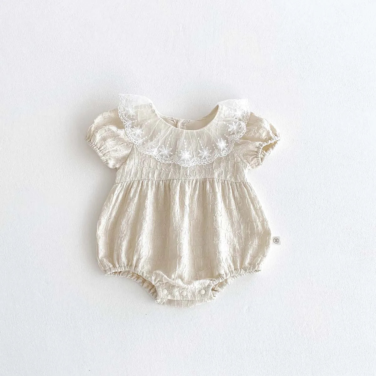 Star Embroidery Lace Collar Romped
