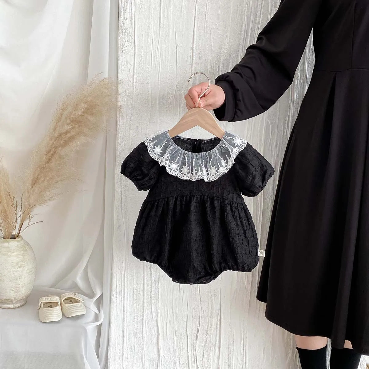 Star Embroidery Lace Collar Romped