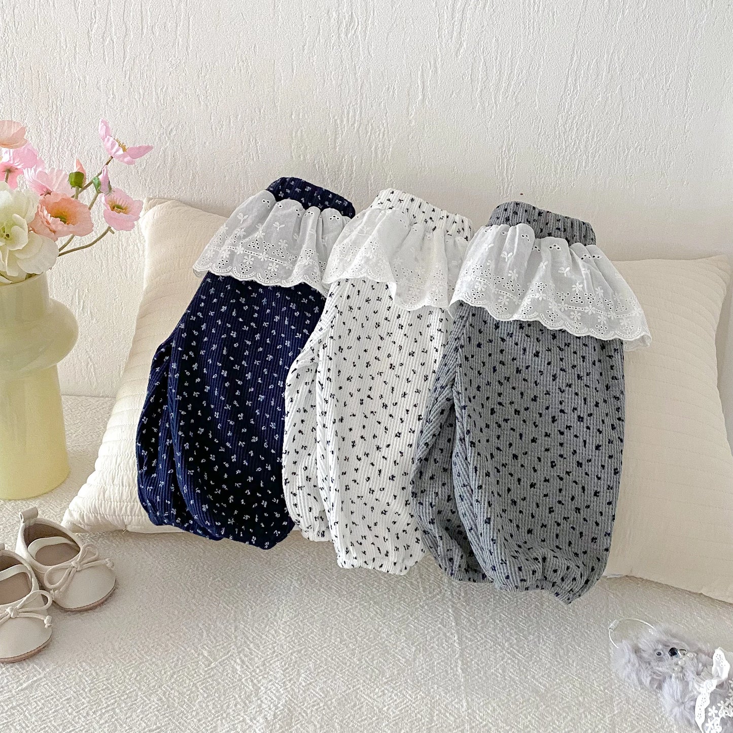 Floral Embroidery Laced Pants