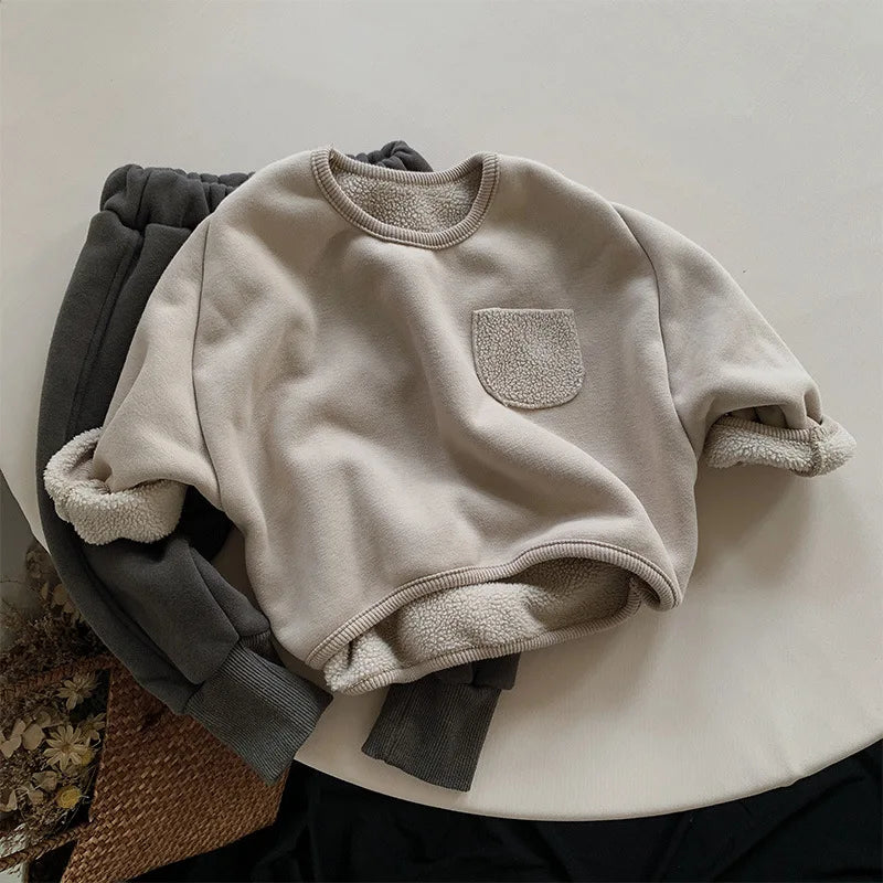 Unisex Fleece Pullover with Pocket