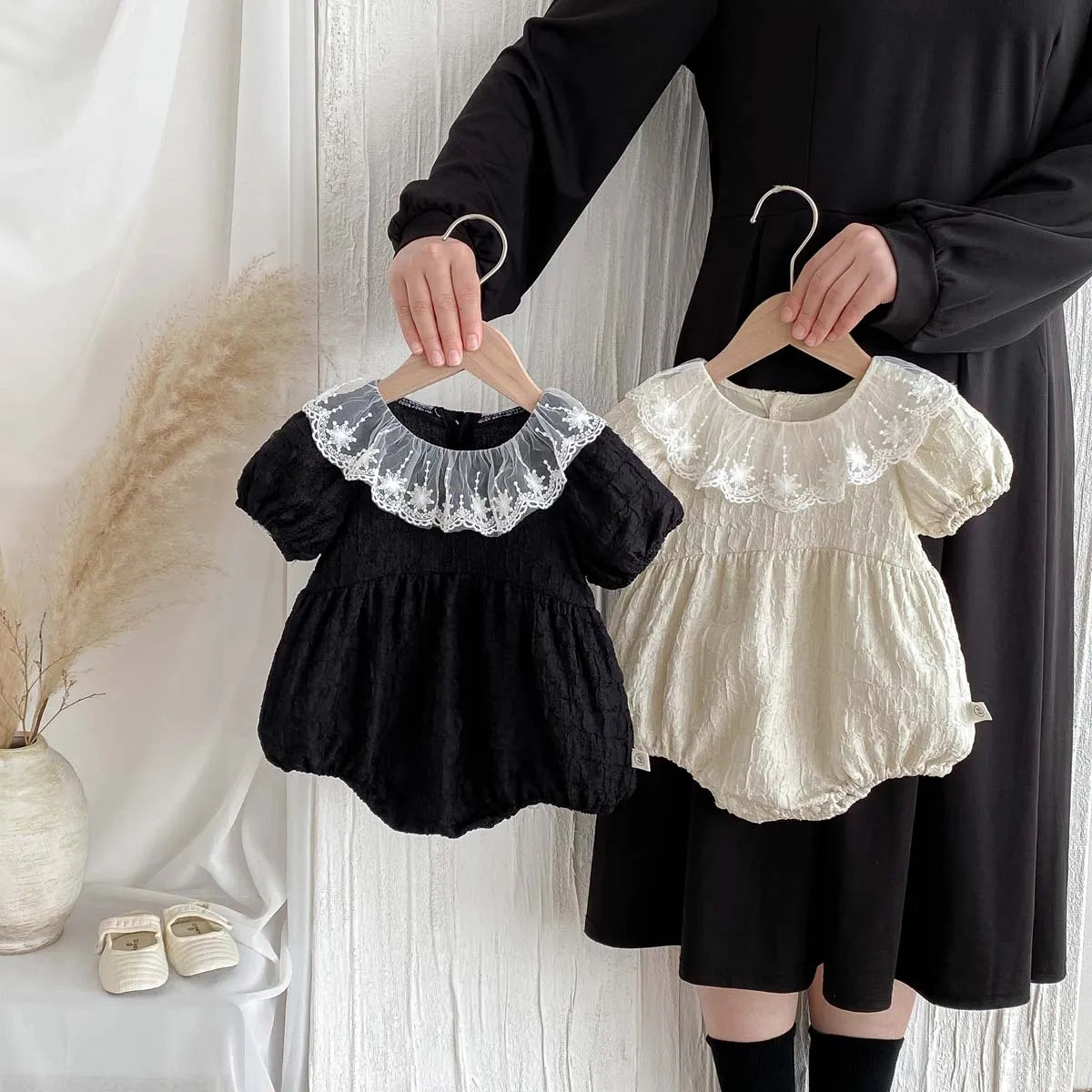 Star Embroidery Lace Collar Romped