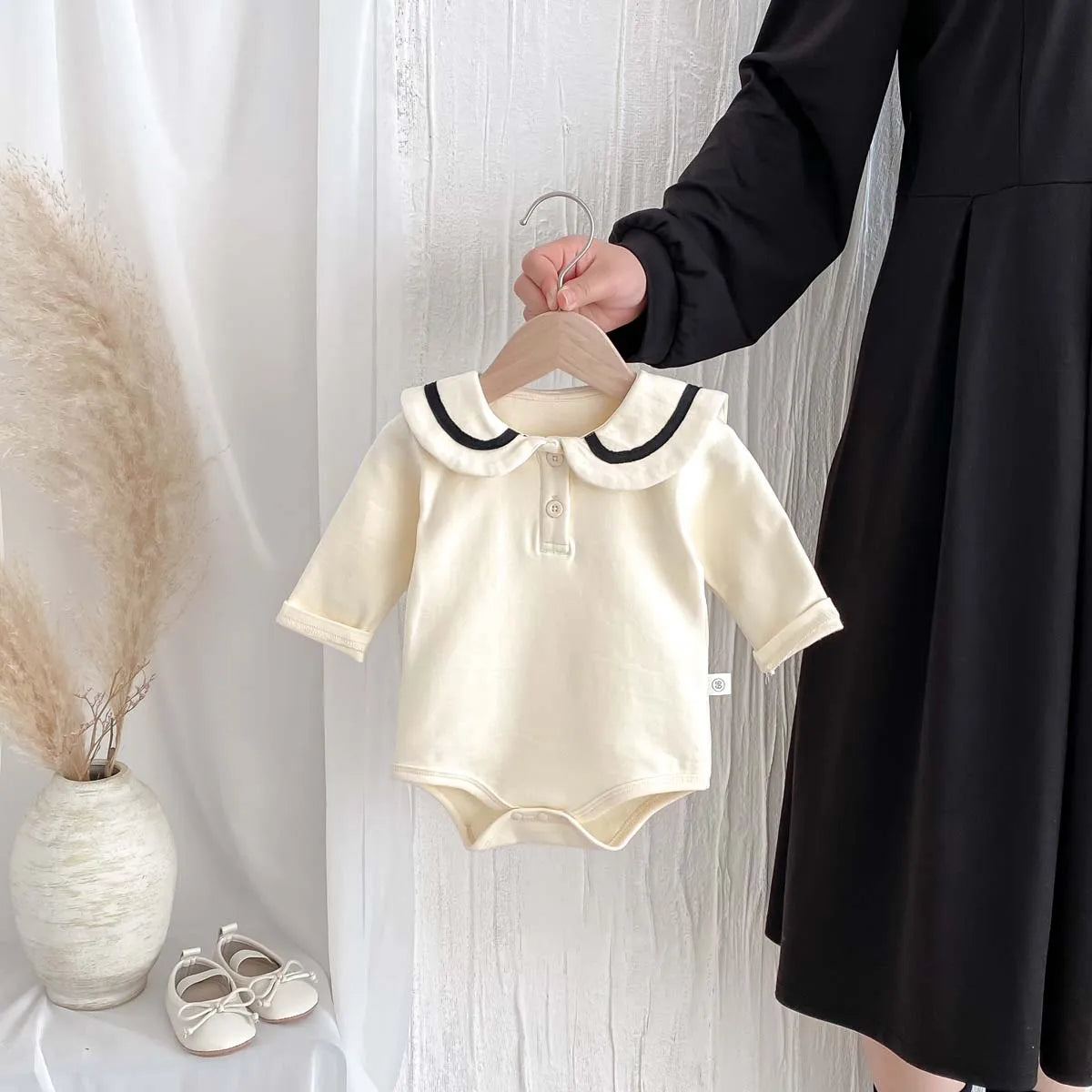 Cute Collar Contrast Bodysuit