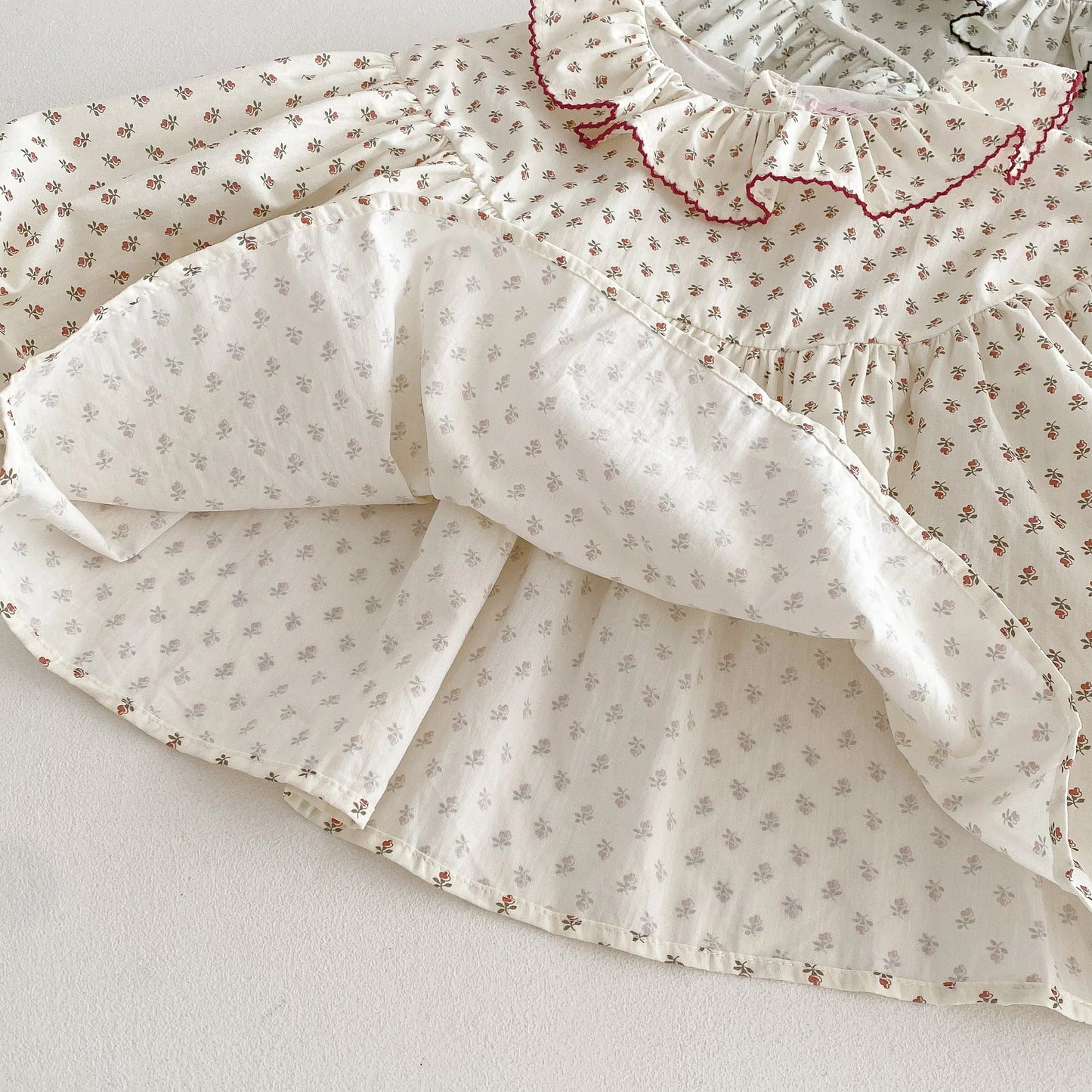 Floral Lantern Sleeve Blouse