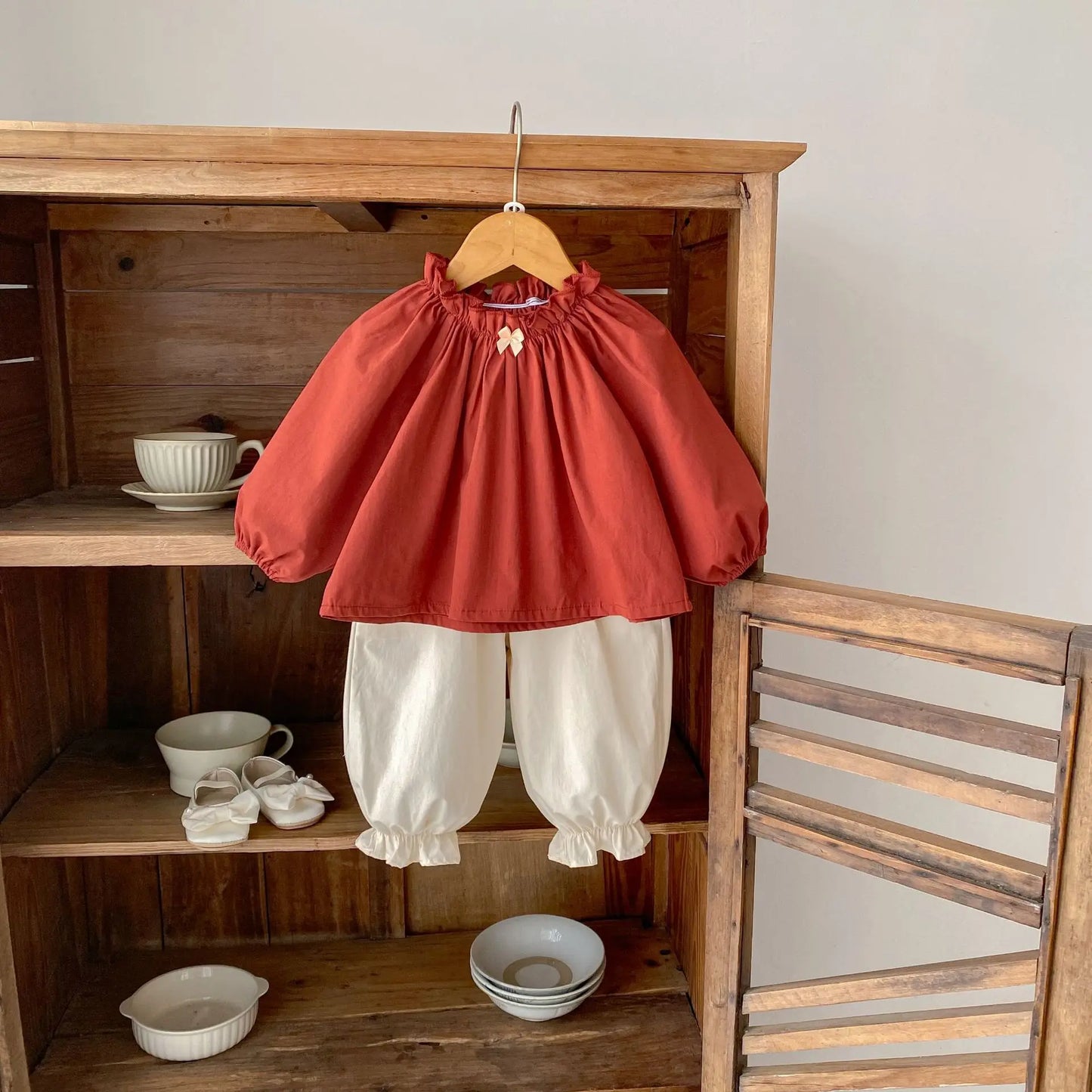 Red Bow Blouse Wide Set