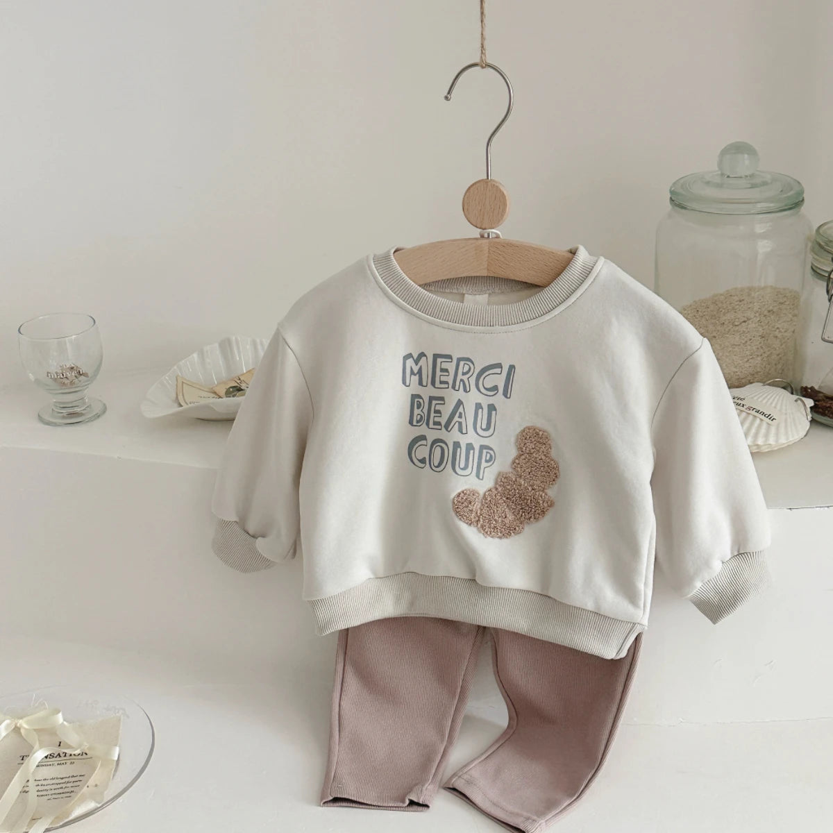 Beige Croissant Embroidery Set