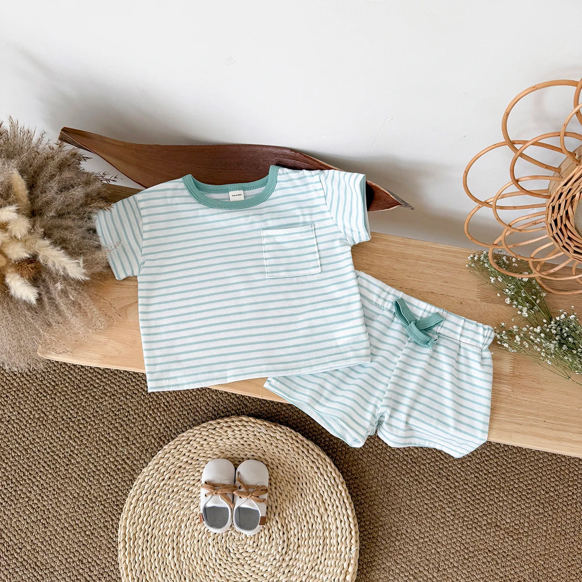 Light Green Striped Pocket Set